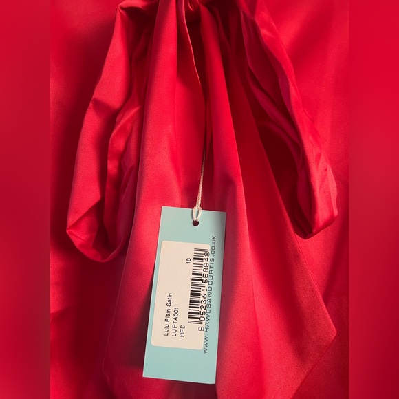 Hawes and Curtis Red fitted Pussy Bow Blouse - Picture 4 of 6